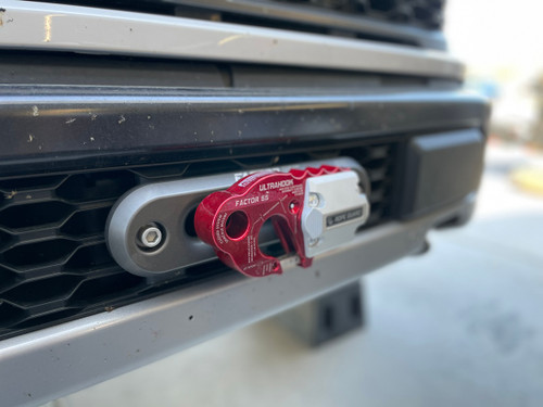 why don't step bumpers have safety chain hook ups. mine does now for less  then 5$ : r/fordranger