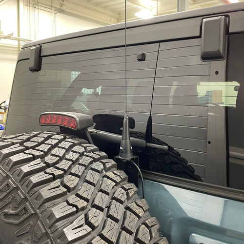 Bronco CB/VHF/UHF Antenna Mount Bronco CB/VHF/UHF Antenna Mount