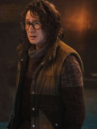 The Electric State 2025 Dr Amherst brown vest The Electric State 2025 Dr Amherst brown vest