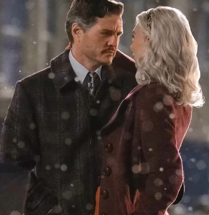 Sue Storm The Fantastic Four: First Steps Vanessa Kirby Burgundy Coat