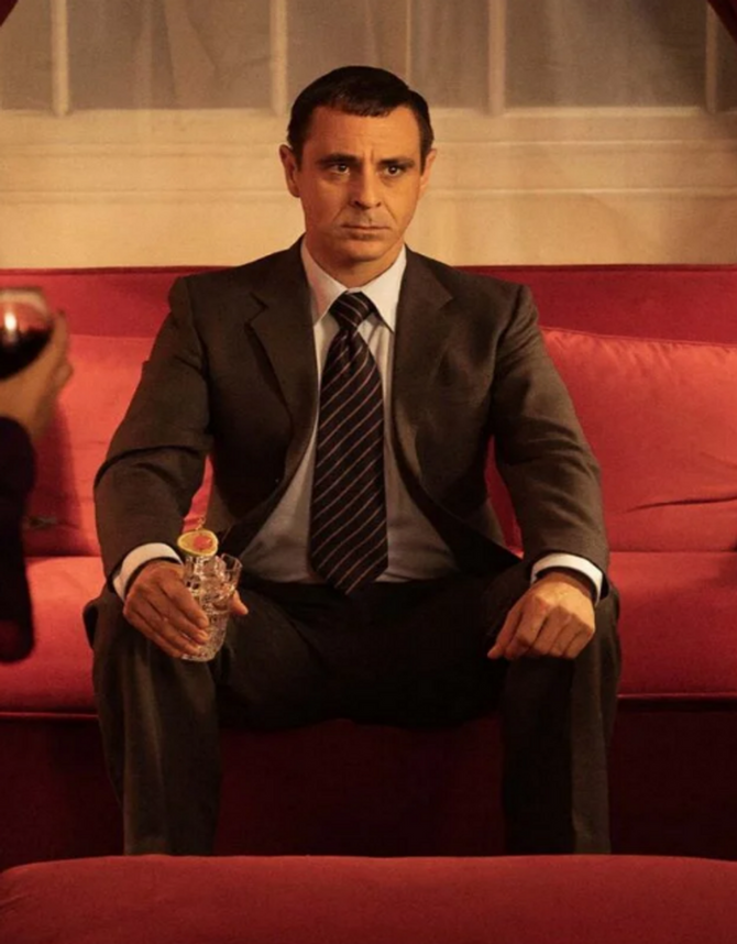 Don Logan Sexy Beast Black Suit