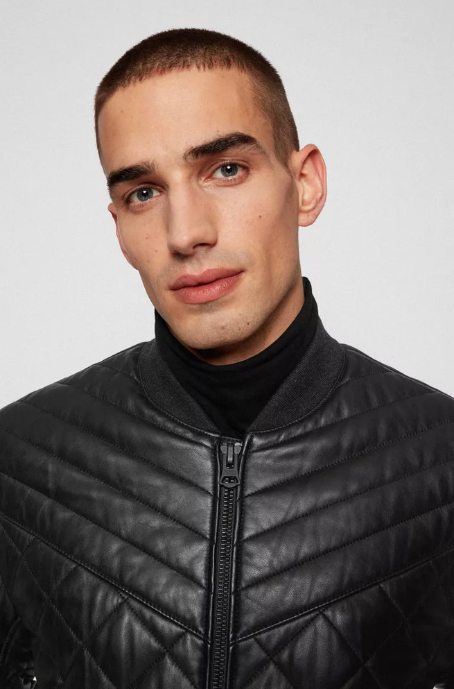 SLIM FIT QUILTED JACKET IN WAXED LEATHER SLIM FIT QUILTED JACKET IN WAXED LEATHER