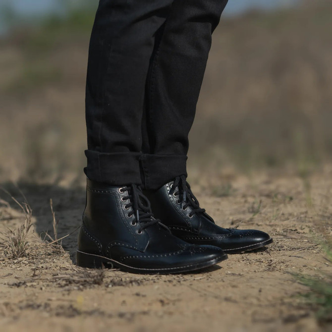 Brogues Derby Black Leather Boots