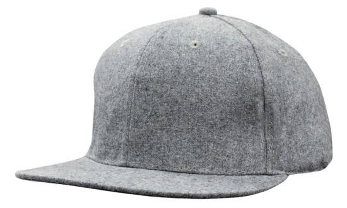 A grey marle flannel cap with a flat brim and snapback fastening. It features a logo on the front.