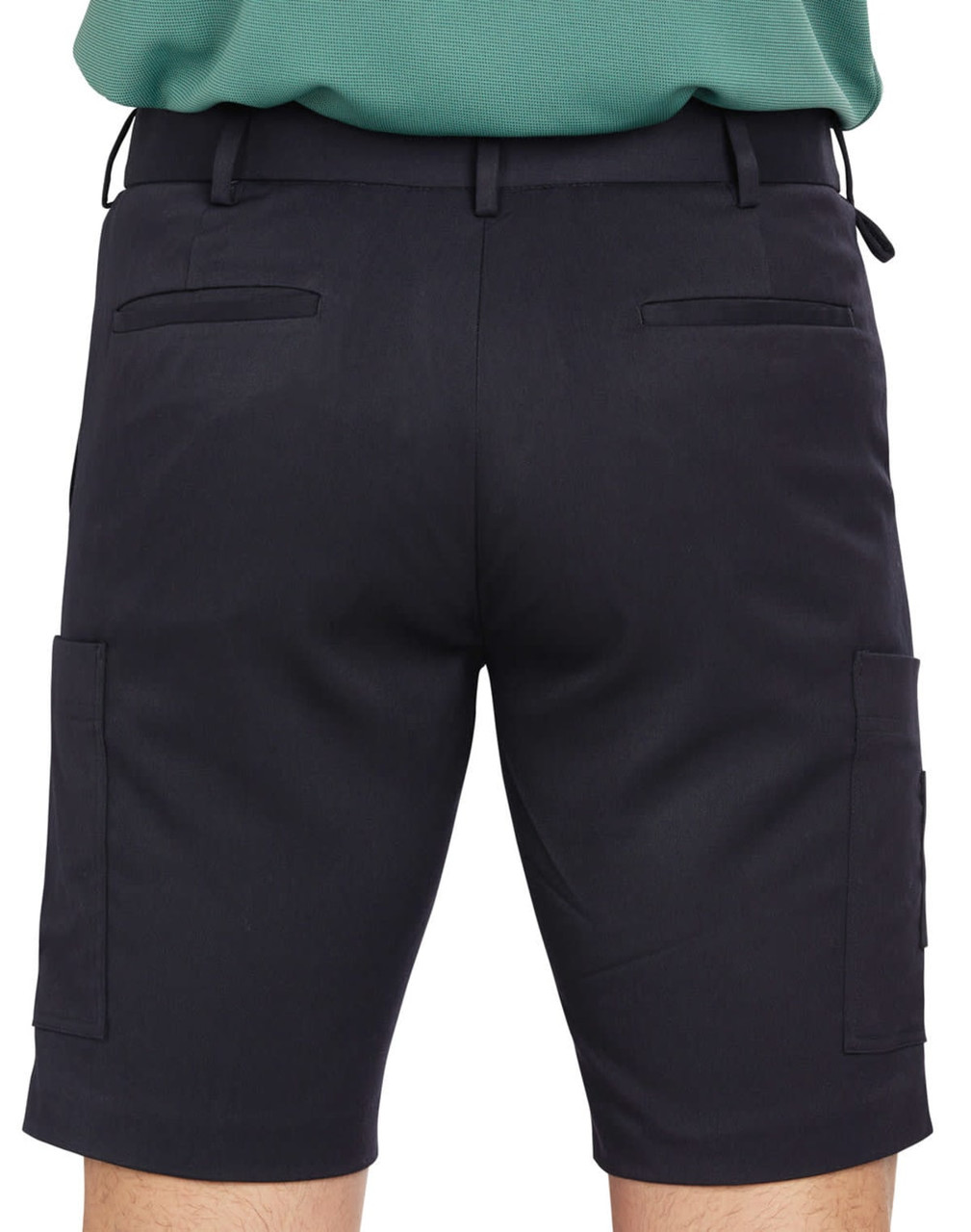 Men's utility cargo shorts in black, featuring two side pockets and two back pockets. Includes a logo on the waistband.