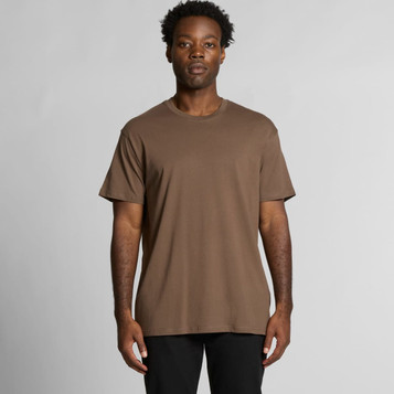 A brown organic T-shirt with a classic crew neck and short sleeves, featuring a logo. A brown organic T-shirt with a classic crew neck and short sleeves, featuring a logo.