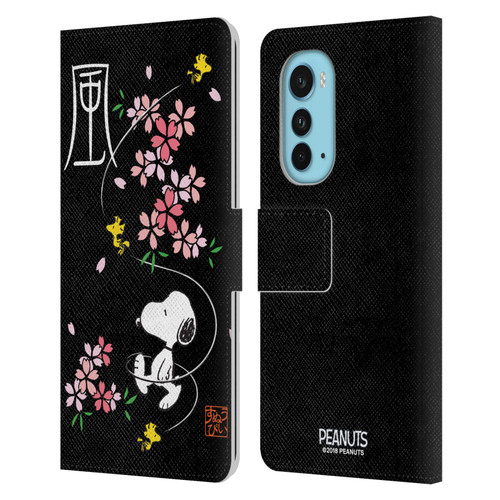 Peanuts Oriental Snoopy Cherry Blossoms Leather Book Wallet Case Cover For Motorola Edge (2022)
