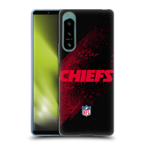 NFL Kansas City Chiefs Logo Blur Soft Gel Case for Sony Xperia 5 IV