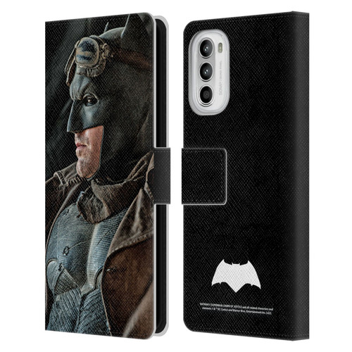 Batman V Superman: Dawn of Justice Graphics Batman Leather Book Wallet Case Cover For Motorola Moto G52