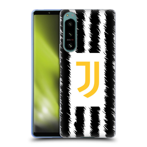 Juventus Football Club 2023/24 Match Kit Home Soft Gel Case for Sony Xperia 5 IV