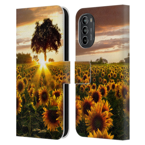 Celebrate Life Gallery Florals Fields Of Gold Leather Book Wallet Case Cover For Motorola Moto G82 5G