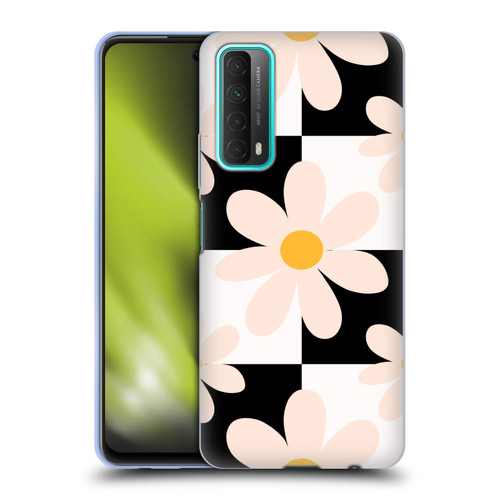 Gabriela Thomeu Retro Black & White Checkered Daisies Soft Gel Case for Huawei P Smart (2021)
