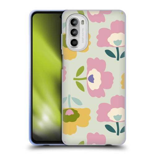 Gabriela Thomeu Retro Scandinavian Floral Soft Gel Case for Motorola Moto G52