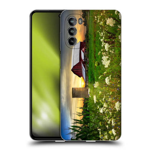 Celebrate Life Gallery Florals Sunset Lace Pastures Soft Gel Case for Motorola Moto G82 5G