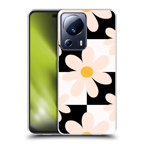 Gabriela Thomeu Retro Black & White Checkered Daisies Soft Gel Case for Xiaomi 13 Lite 5G