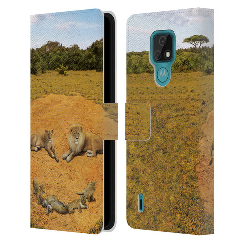 Vincent Hie Key Art A Lion Happiness Leather Book Wallet Case Cover For Motorola Moto E7