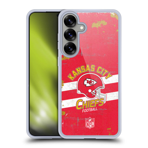 NFL Kansas City Chiefs Logo Art Helmet Distressed Soft Gel Case for Samsung Galaxy S25+