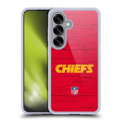 NFL Kansas City Chiefs Logo Distressed Look Soft Gel Case for Samsung Galaxy S25