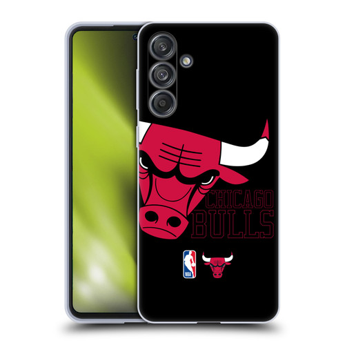 NBA Chicago Bulls Logo Oversized Soft Gel Case for Samsung Galaxy M55 5G