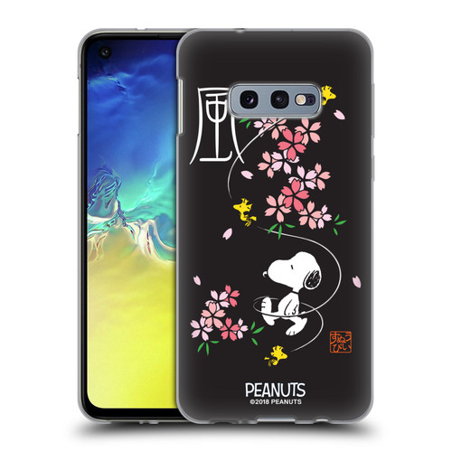 Peanuts Oriental Snoopy Cherry Blossoms Soft Gel Case for Samsung Galaxy S10e