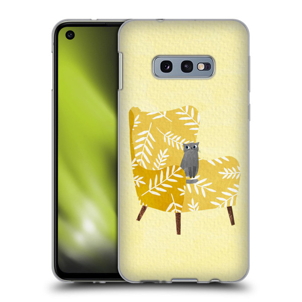 Planet Cat Arm Chair Mustard Chair Cat Soft Gel Case for Samsung Galaxy S10e