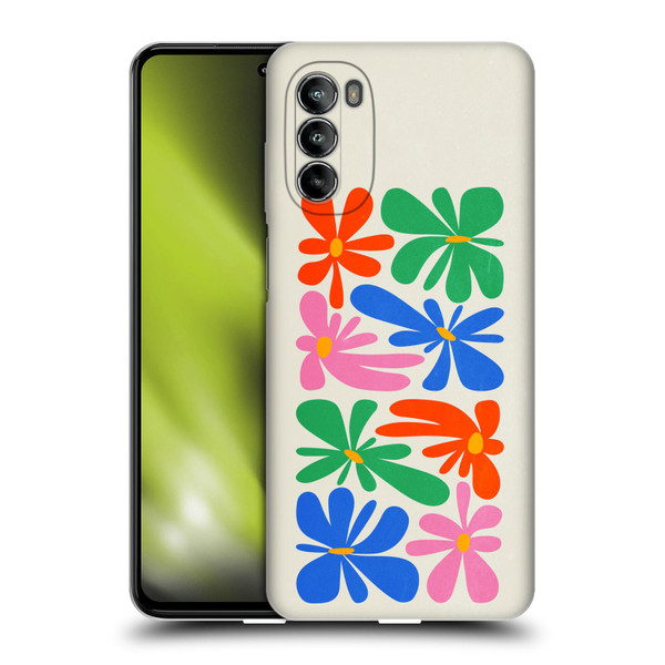 Ayeyokp Plant Pattern Flower Shapes Flowers Bloom Soft Gel Case for Motorola Moto G82 5G