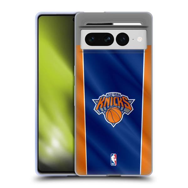 NBA New York Knicks Vertical Banner Soft Gel Case for Google Pixel 7 Pro
