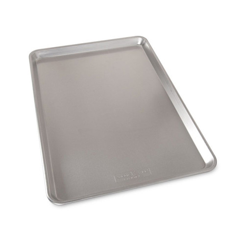 Nordic Ware Naturals Quarter Sheet with Oven-Safe Nonstick Grid