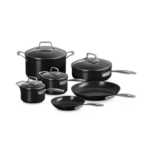 Le Creuset Essential Nonstick Ceramic 10-Piece Cookware Set