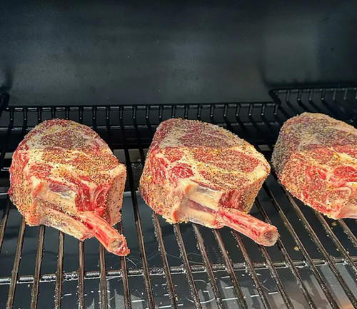 Dry-Aged Tomahawk Steak - August