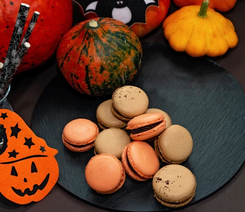 Macarons: Spooky Edition | October 31 | Minneapolis | 10 AM