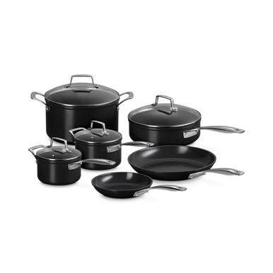 Le Creuset Essential Nonstick Ceramic 10-Piece Cookware Set