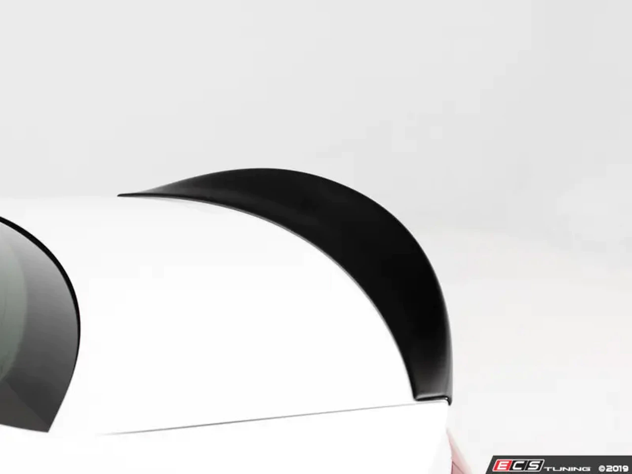 ECS Tuning Gloss Black Rear Spoiler - A4/S4 B9 - Awesome GTI - Volkswagen  Audi Group Specialists