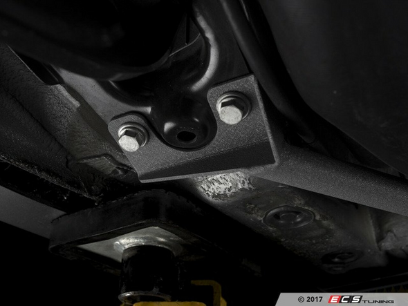 ECS Tuning Rear Chassis Brace Set - Mk7 Golf