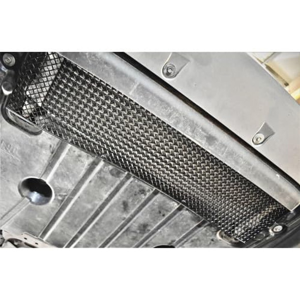 Zunsport BMW M5 Competition F90 - Oil Cooler Grille - Silver Finish (2018 - 2020)