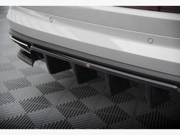 Maxton Design Central Rear Splitter (Vertical Bars) Audi Q7 Mk2