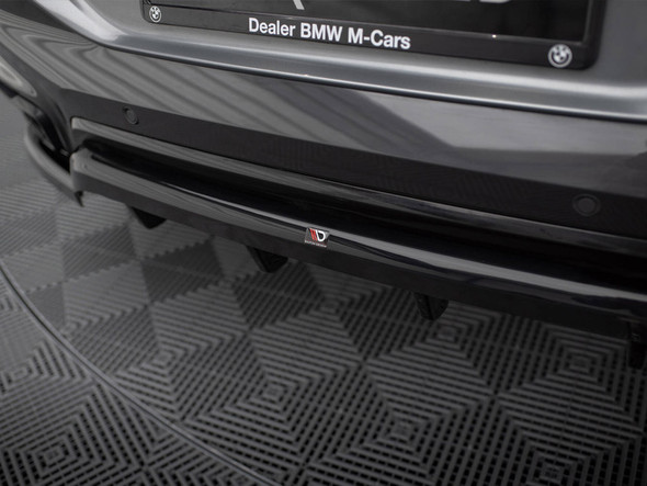 Maxton Design Central Rear Splitter (Vertical Bars) V.1 BMW X6 M-Pack G06 Facelift