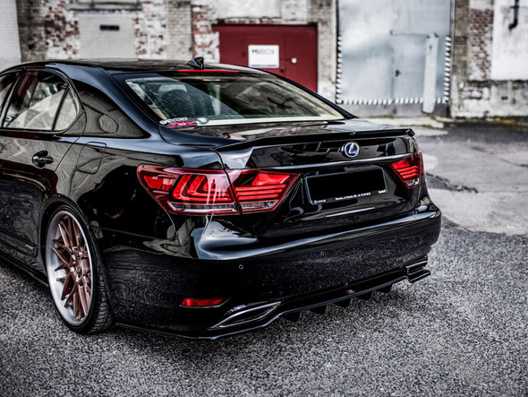 Maxton Design Central Rear Splitter Lexus LS Mk4 Facelift