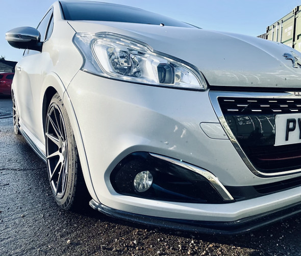 Triple R Composites Peugeot 208 GTI Side Skirt Splitters