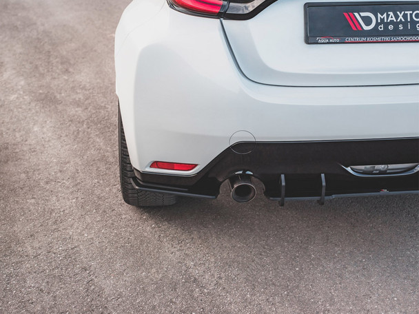 Maxton Design Street PRO Rear Side Splitters Toyota GR Yaris Mk4 - Black-Red Maxton Design Street PRO Rear Side Splitters Toyota GR Yaris Mk4 - Black-Red