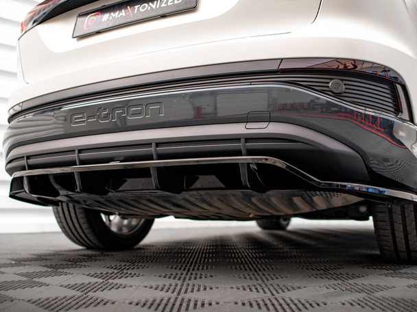 Maxton Design Central Rear Splitter (Vertical Bars) Audi e-Tron