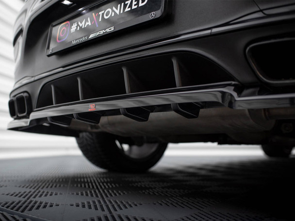 Maxton Design Central Rear Splitter (Vertical Bars) BMW 1 M-Pack E87 Facelift