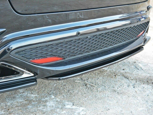 Maxton Design Central Rear Splitter (Vertical Bars) Bmw X4 M-Pack