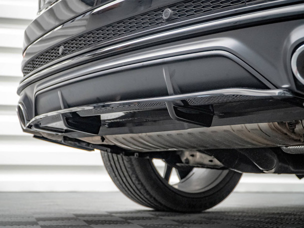 Maxton Design Central Rear Splitter (Vertical Bars) Ford C-Max Mk2