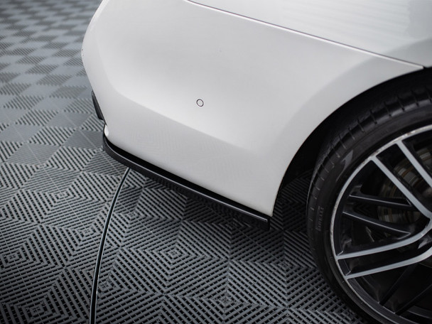 Maxton Design Street Pro Front Splitter Volkswagen Golf GTI / GTE / GTD / R-Line Mk8