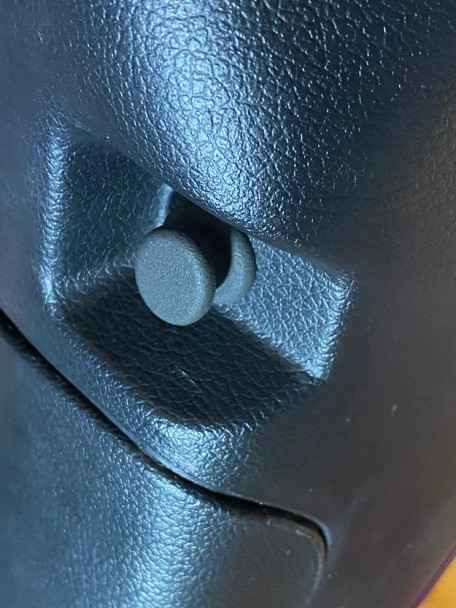 Triple R Composites Mazda RX7 FDS3 Parcel Shelf Boot Clip