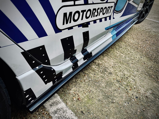 Triple R Composites Volkswagen Golf MK8 R SideSkirt Splitters