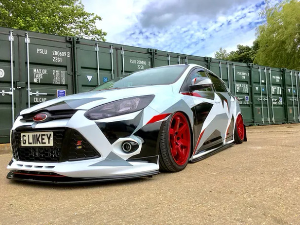 Triple R Composites Ford Focus MK3 Zetec S Front Splitter