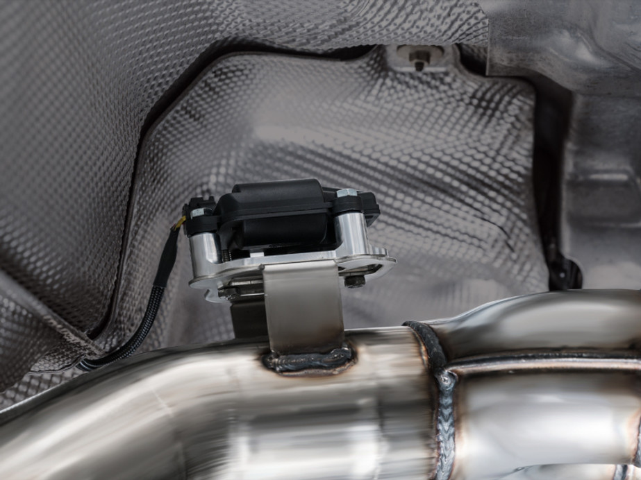 AWE Tuning 23-24 BMW G87 M2 Track Edition Exhaust - Diamond Black Tips - 3020-43487 Photo - Mounted