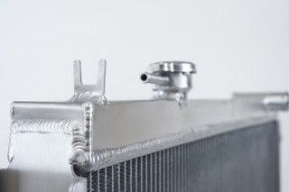 CSF 95-04 Toyota Tacoma (2.7/3.4L) Heavy Duty All-Aluminum Radiator - 7212 Photo - Close Up